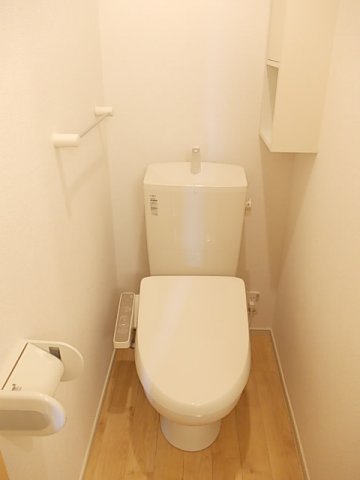 トイレ　トイレもきれいです