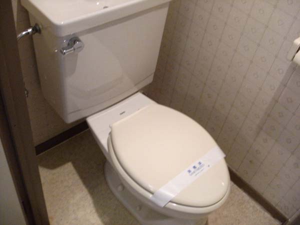 トイレ　ゆったりとした空間のトイレです