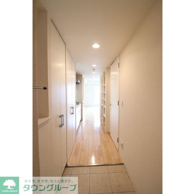 玄関　同タイプ写真　※現況優先
