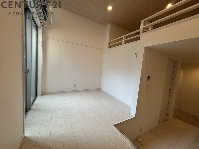 居室・リビング　ロフト付きのお部屋です！