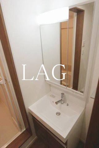 洗面設備　洗面台です。