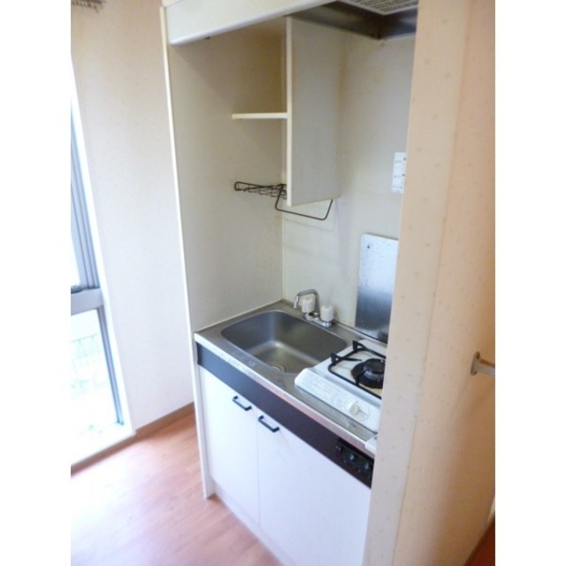 キッチン　参考写真（同建物別部屋のものです）