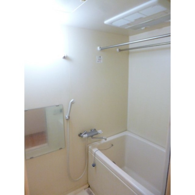 バス・シャワールーム　参考写真（同建物別部屋のものです）