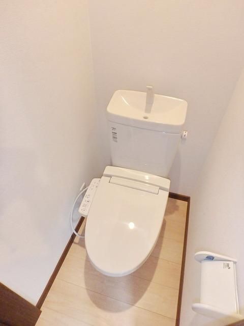 トイレ　★シャワートイレ★