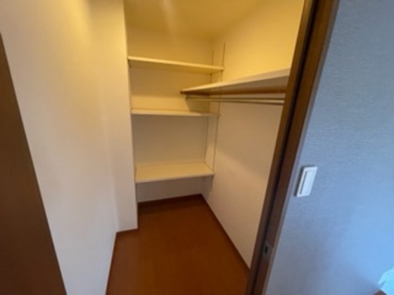 収納　※別部屋の写真です