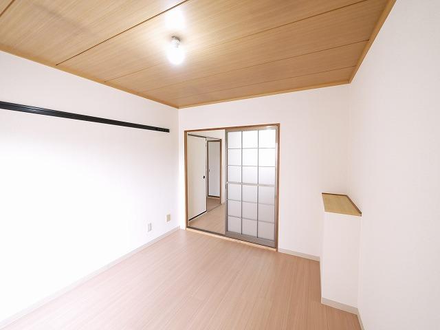 その他部屋・スペース　明るい洋室です。