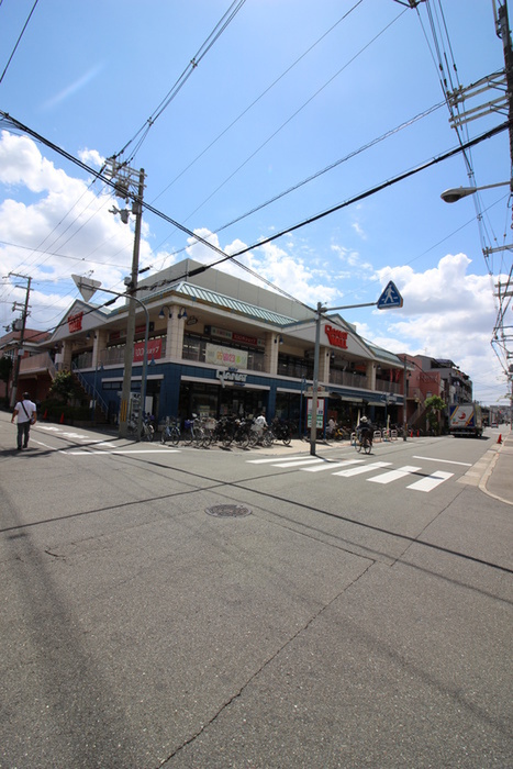 スーパー　カナート（スーパー）まで350m