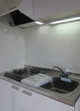 キッチン　別部屋の画像を使用しております。