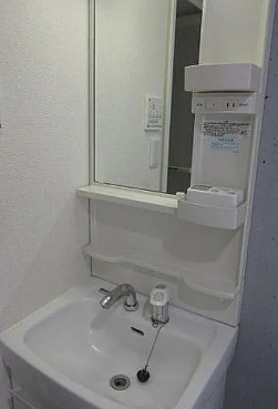 洗面設備　別部屋の画像を使用しております。