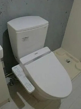 トイレ　別部屋の画像を使用しております。