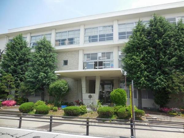 小学校　城西小学校（小学校）まで950m