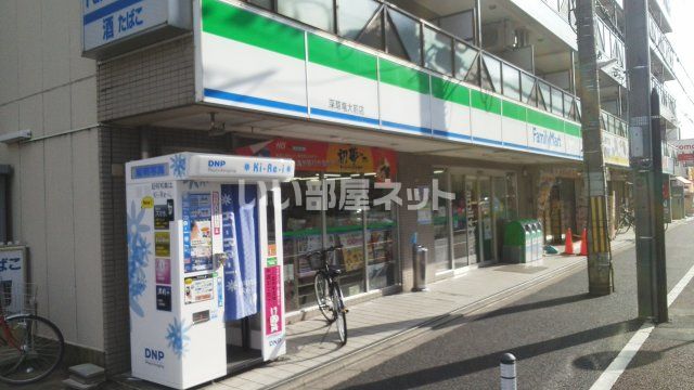 コンビニ　ファミリーマート 深草龍大前店（コンビニ）まで361m