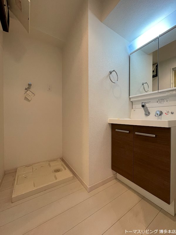 洗面設備　別号室の参考写真になります。