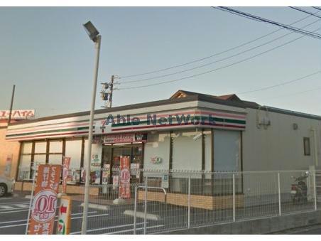 コンビニ　セブンイレブン三河安城東町1丁目店（コンビニ）まで610m