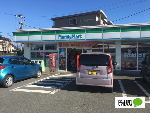 コンビニ　ファミリーマート富士柚木店（コンビニ）まで887m