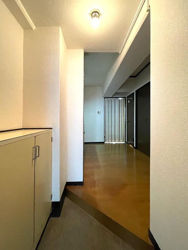 玄関　落ち着いた玄関です