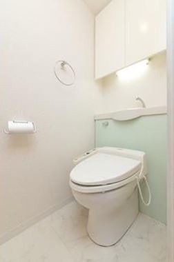 トイレ　※同仕様写真