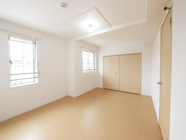 洗面設備　使いやすい洗面所です