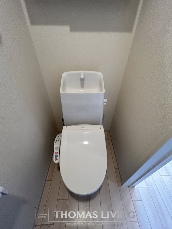 トイレ　建築中の為同建設会社類似物件写真