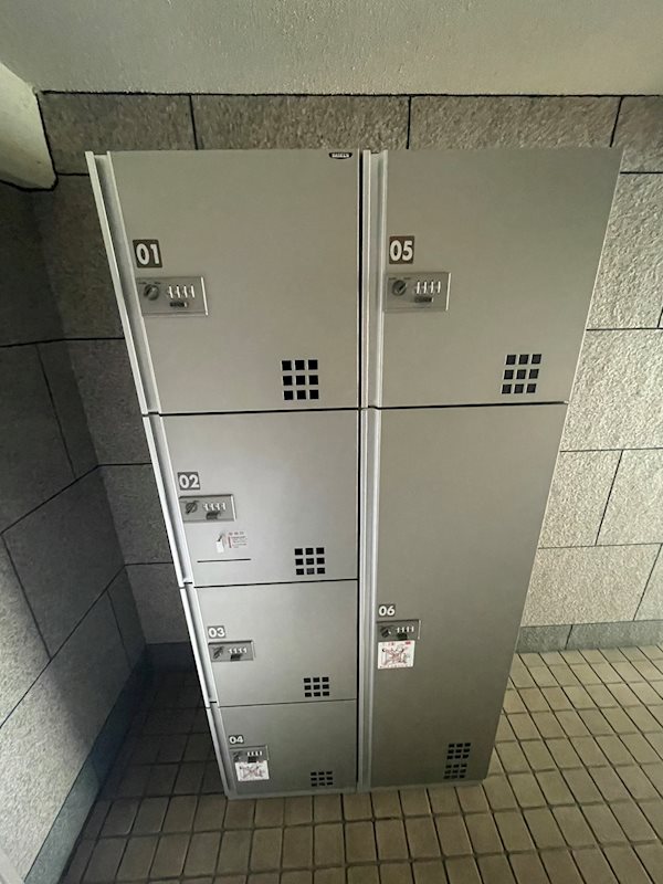 エントランス　宅配ボックス