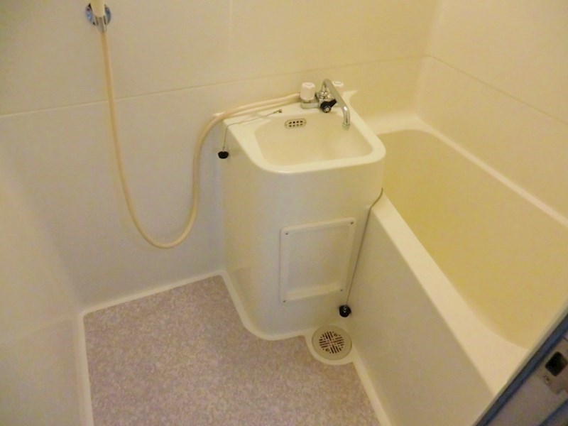 バス・シャワールーム　他部屋写真。