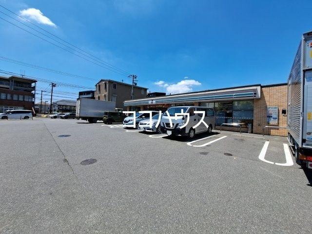 コンビニ　セブンイレブン（コンビニ）まで400m