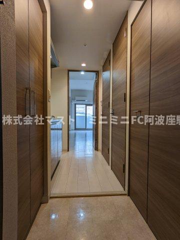 玄関　※別号室参考写真