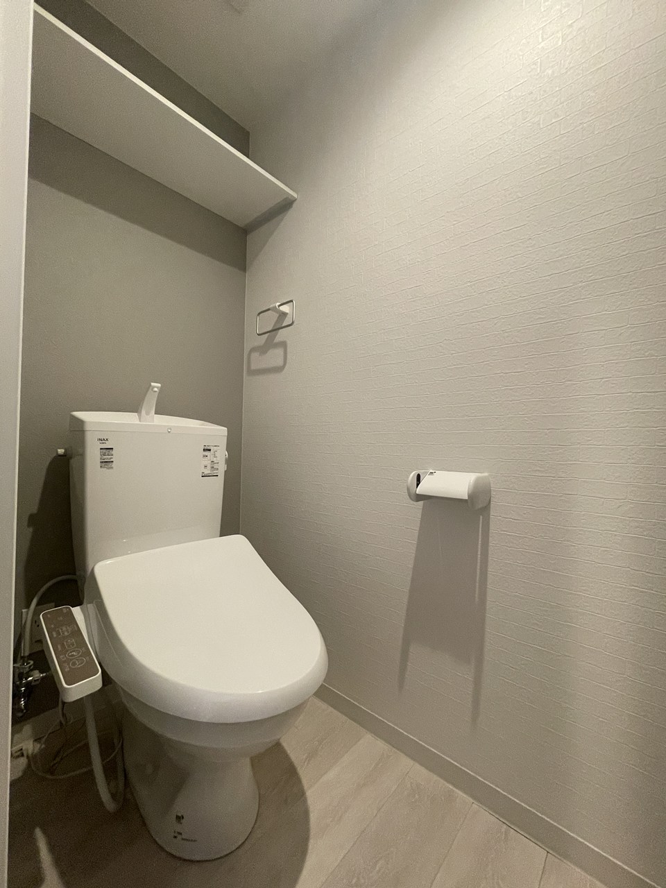 the residence 南平岸のトイレ写真