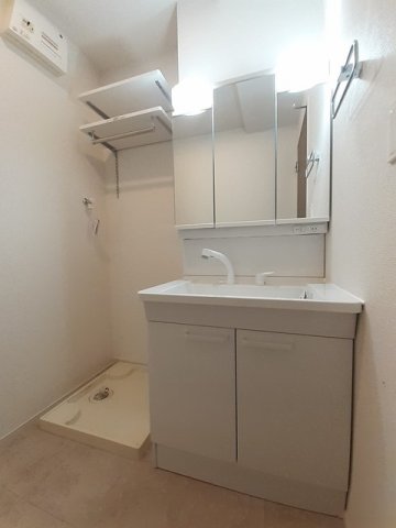 洗面設備　忙しい朝には欠かせない洗面所です