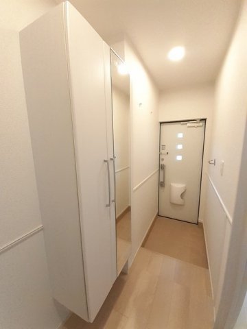 玄関　落ち着いた玄関です