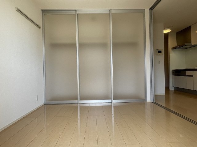 その他部屋・スペース　落ち着いて過ごせるお部屋なので、寝室にいかがでしょうか