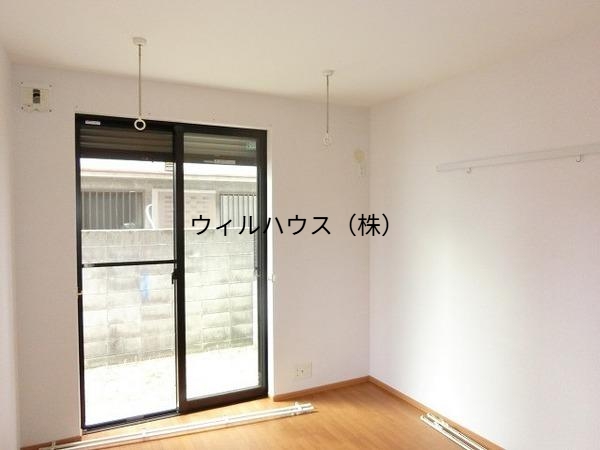 その他部屋・スペース　明るい洋室！