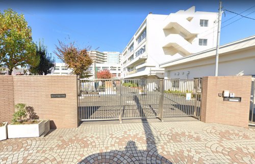 小学校　横浜市立下末吉小学校（小学校）まで939m