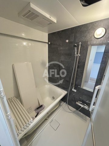 バス・シャワールーム　セレニテフラン野田阪神駅前　浴室