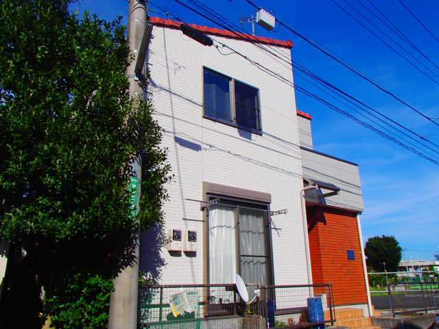 建物外観　★１フロア１世帯　贅沢な独り暮らしが満喫できます★