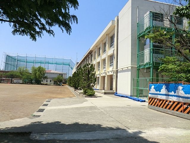 小学校　川崎市立新城小学校（小学校）まで360m