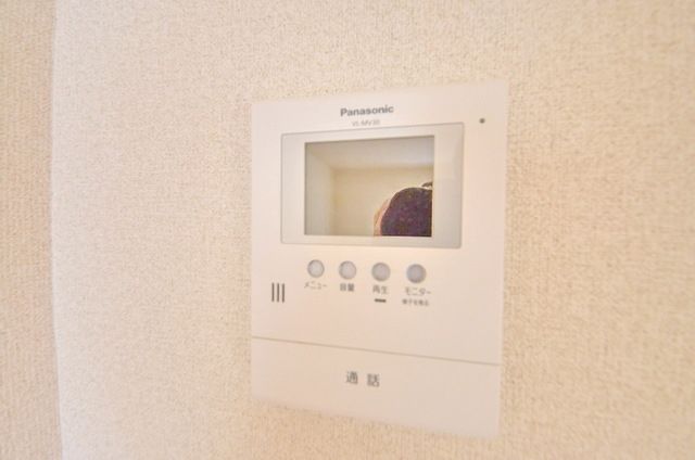 その他設備　モニター付きインターホンで来訪者を事前にチェック♪