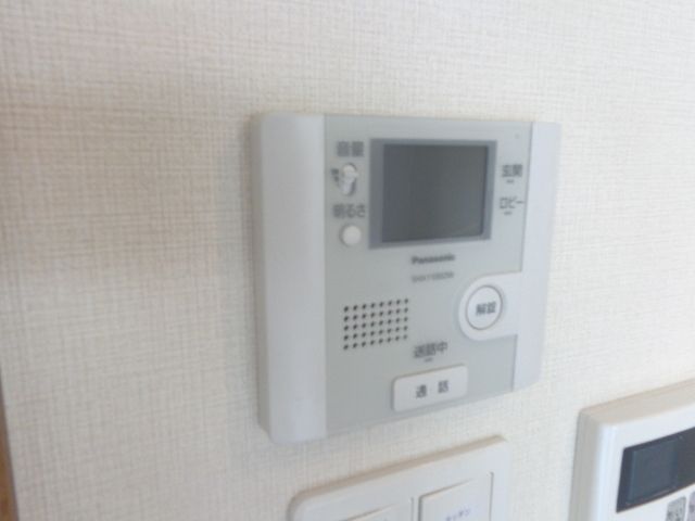 セキュリティ　モニター付きインターホン