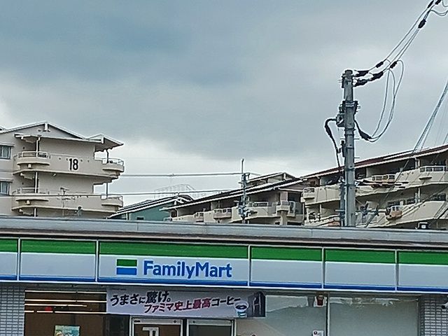 コンビニ　ファミリーマート長野市町店様（コンビニ）まで922m
