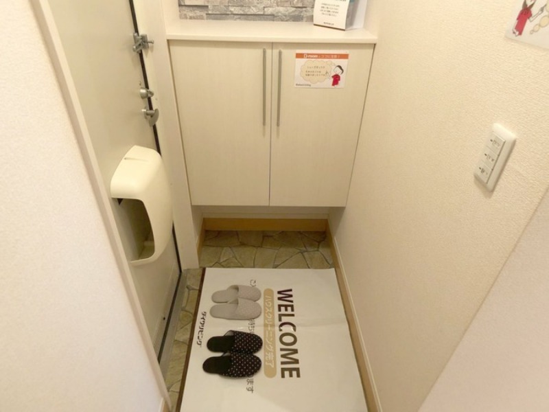 玄関　図面と現状に相違がある場合には現状を優先