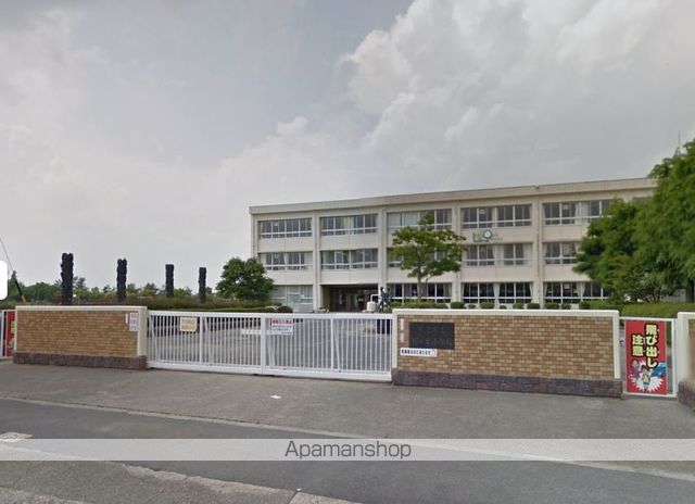 小学校　桜ケ丘小学校（小学校）まで6456m