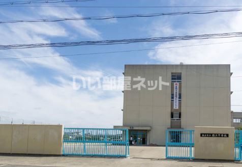中学校　枚方市立桜丘中学校（中学校）まで1444m