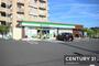 コンビニ　ファミリーマート　越谷恩間店（コンビニ）まで562m