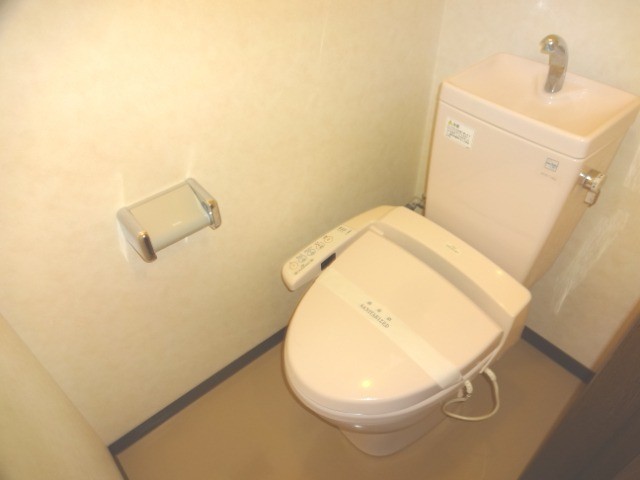 トイレ　冬場の強い味方です！