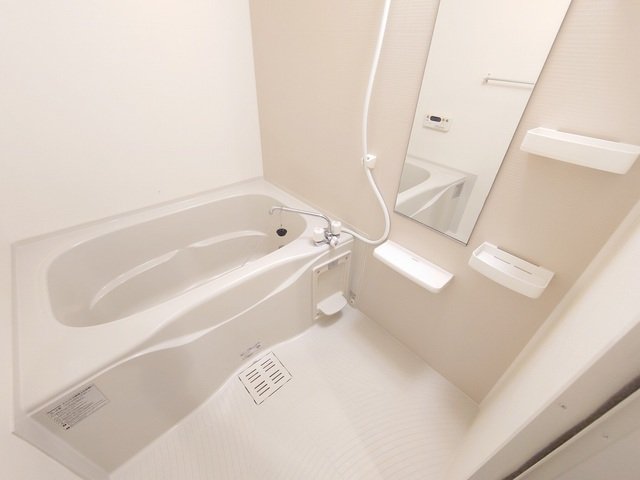 バス・シャワールーム　お風呂で日々の疲れを落としましょう