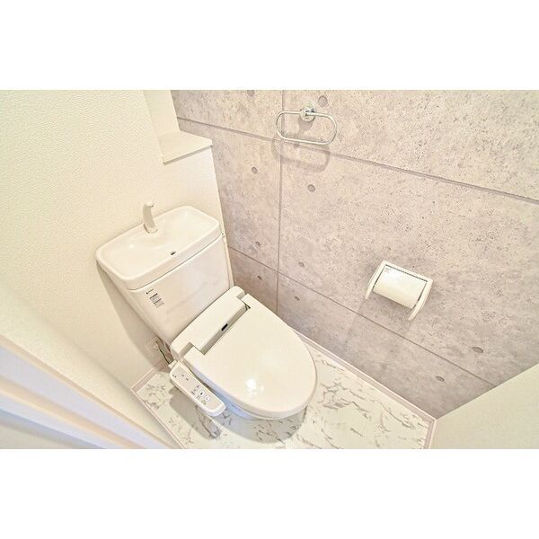 トイレ　落ち着いたトイレです