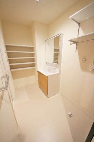 洗面設備　同施工別物件参考写真