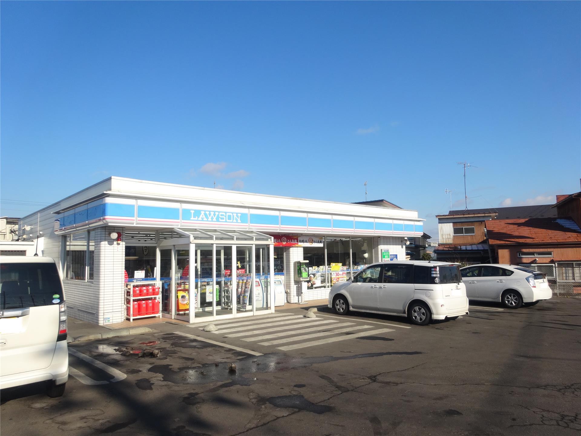 コンビニ　ローソン八戸白銀店（コンビニ）まで360m