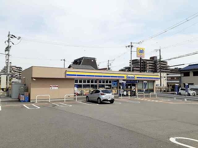 その他　ミニストップ明石魚住清水店（その他）まで400m