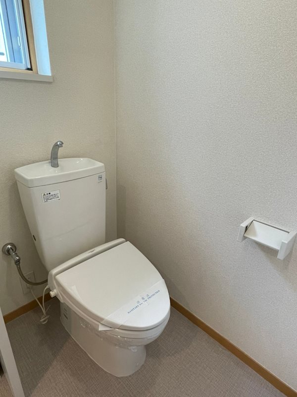 トイレ　※別部屋参考写真